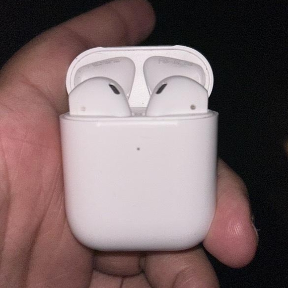 White Wireless Earbuds with Charging Case